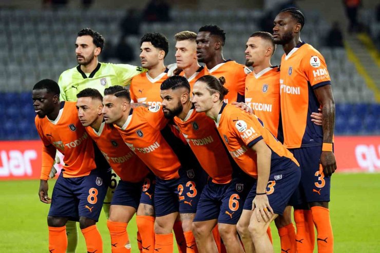 TRENDYOL SÜPER LİG: BAŞAKŞEHİR: 2 - GÖZTEPE: 0 (MAÇ DEVAM EDİYOR)