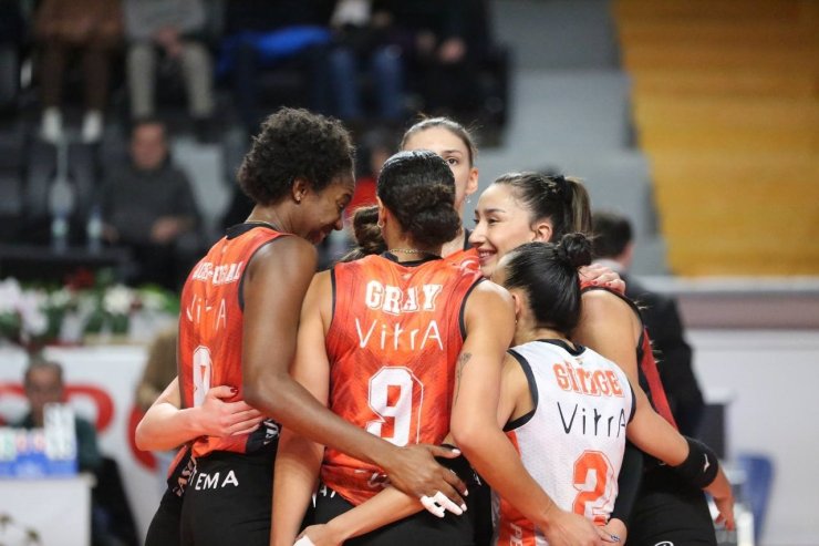 SULTANLAR LİGİ: KUZEYBORU: 1 - ECZACIBAŞI DYNAVİT: 3