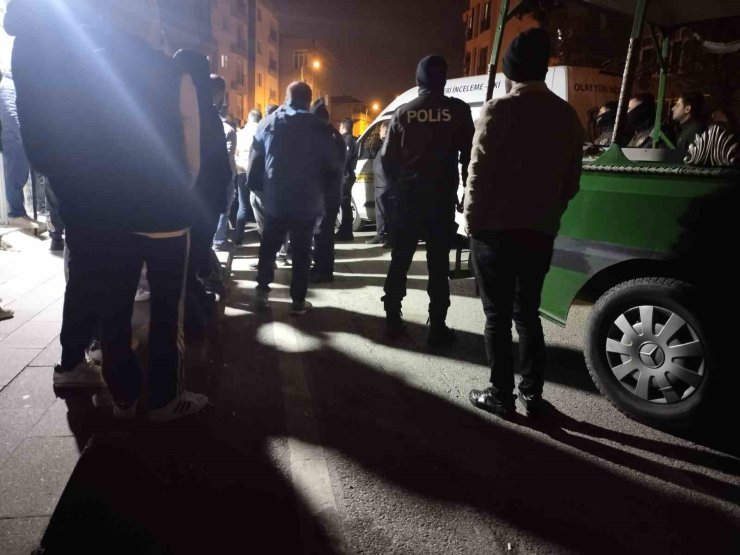 PARA ANLAŞMAZLIĞINDA KAN DÖKÜLDÜ: 2 ÖLÜ, 2 YARALI