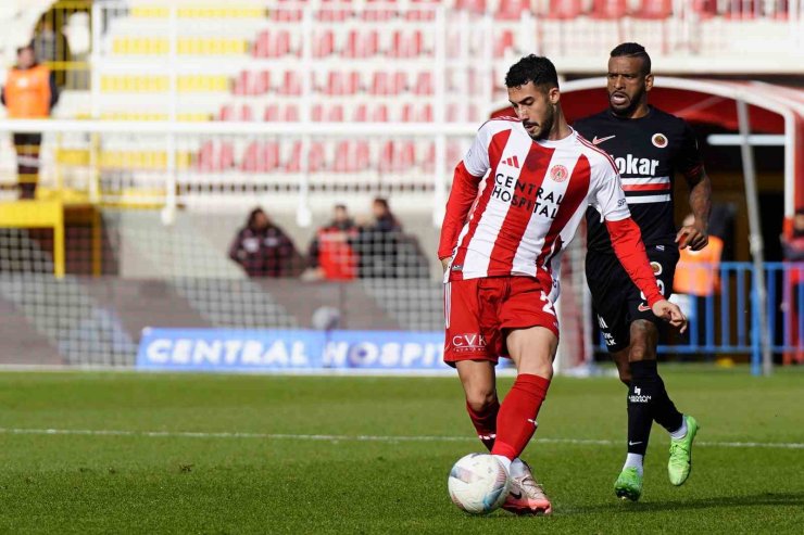 TRENDYOL 1. LİG: ÜMRANİYESPOR: 3 - GENÇLERBİRLİĞİ: 3