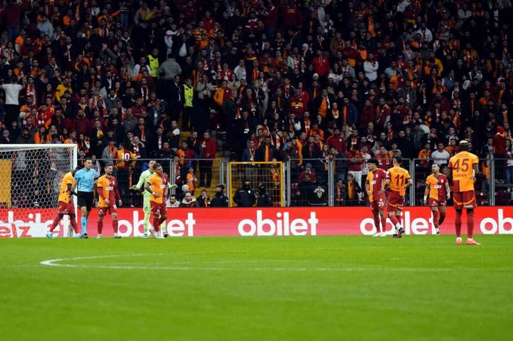 TRENDYOL SÜPER LİG: GALATASARAY: 1 - EYÜPSPOR: 1 (İLK YARI)