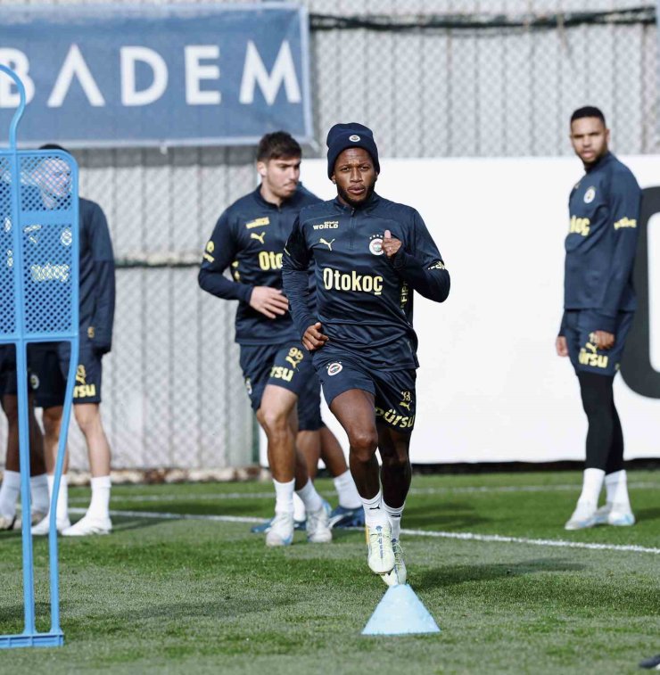 FENERBAHÇE, GAZİANTEP FK MAÇI HAZIRLIKLARINI TAMAMLADI
