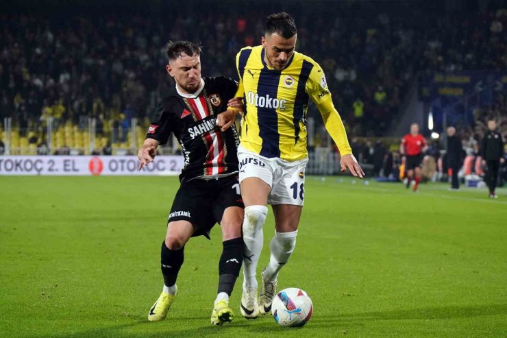 TRENDYOL SÜPER LİG: FENERBAHÇE: 1 - GAZİANTEP FK: 1 (İLK YARI)