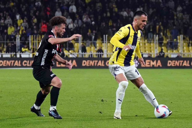 TRENDYOL SÜPER LİG: FENERBAHÇE: 1 - GAZİANTEP FK: 1 (İLK YARI)