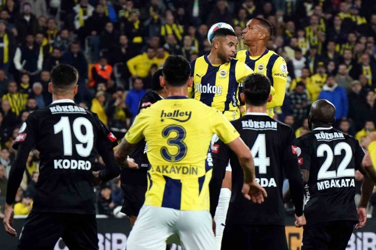 TRENDYOL SÜPER LİG: FENERBAHÇE: 1 - GAZİANTEP FK: 1 (İLK YARI)