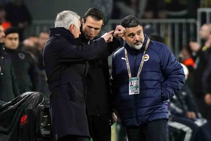 TRENDYOL SÜPER LİG: FENERBAHÇE: 3 - GAZİANTEP FK: 1 (MAÇ SONUCU)