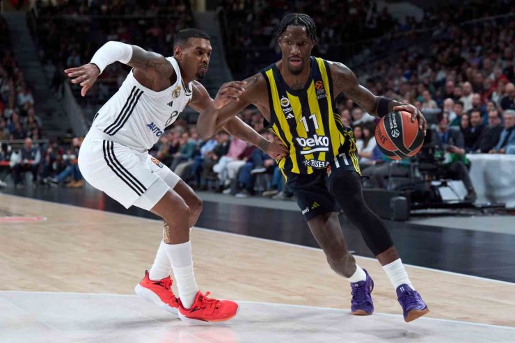 FENERBAHÇE, EUROLEAGUE’DE 10. GALİBİYETİNİ MADRİD’DE ALDI