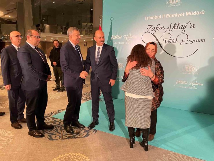 EMEKLİ OLAN İSTANBUL EMNİYET MÜDÜRÜ AKTAŞ İÇİN VEDA YEMEĞİ DÜZENLENDİ