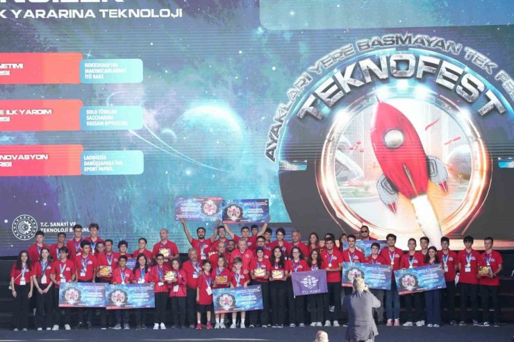 ÖĞRENCİLERDEN TEKNOLOJİ BAŞARISI: TÜRKİYE’Yİ GURURLANDIRAN İKİ BÜYÜK ÖDÜL