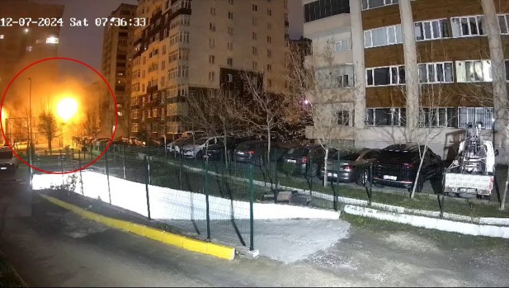 BEYLİKDÜZÜ’NDE 14 KATLI BİNADA MEYDANA GELEN PATLAMA ANI KAMERADA