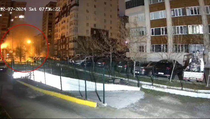 BEYLİKDÜZÜ’NDE 14 KATLI BİNADA MEYDANA GELEN PATLAMA ANI KAMERADA