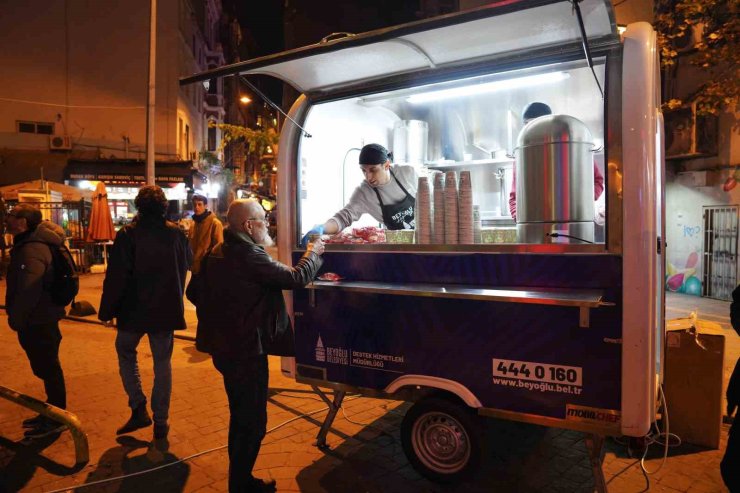 BEYOĞLU’NDA VATANDAŞLARIN İÇİNİ ISITAN UYGULAMA