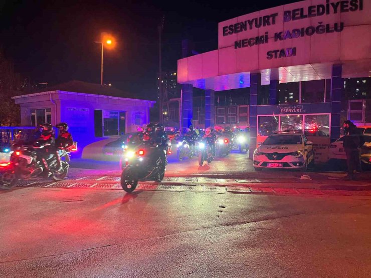 ESENYURT’TA BİRÇOK NOKTADA GENEL ASAYİŞ UYGULAMASI YAPILDI
