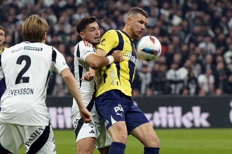 TRENDYOL SÜPER LİG: BEŞİKTAŞ: 0 - FENERBAHÇE: 0 (İLK YARI)