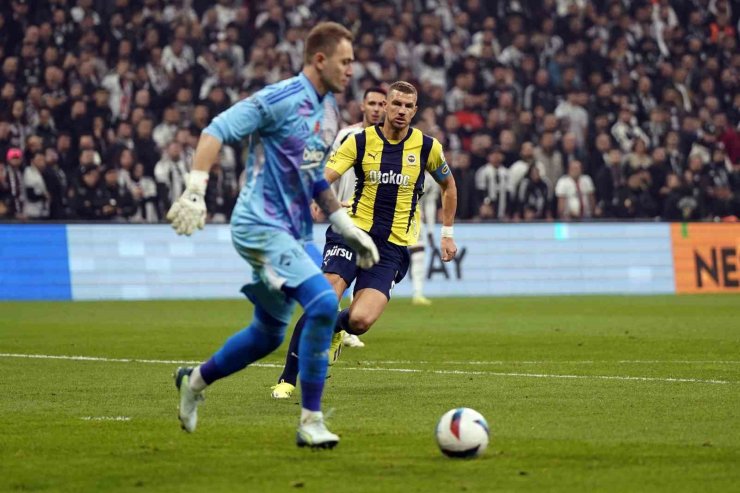 TRENDYOL SÜPER LİG: BEŞİKTAŞ: 0 - FENERBAHÇE: 0 (İLK YARI)