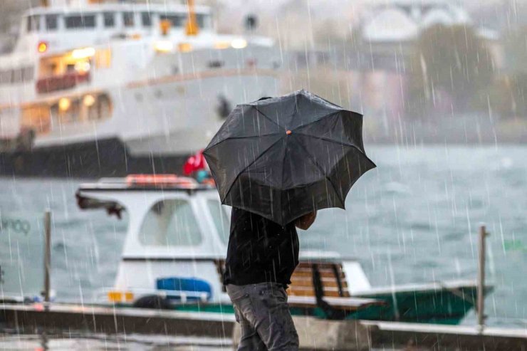 AKOM’DAN İSTANBUL İÇİN SAĞANAK YAĞIŞ UYARISI