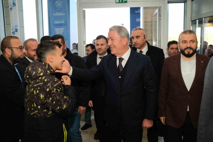 ARNAVUTKÖY’DE 2 BİN KİŞİ İSTİHDAM FUARI İLE İŞ BULDU