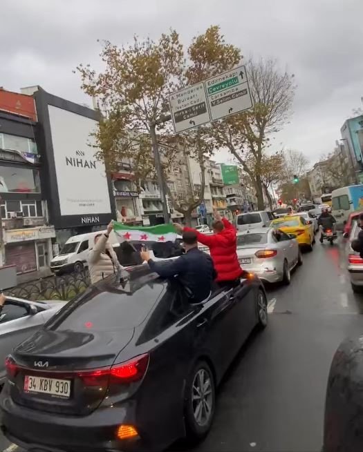 MUHALİFLERİN ŞAM’I ELE GEÇİRMESİ İSTANBUL’DA KONVOYLARLA KUTLANDI
