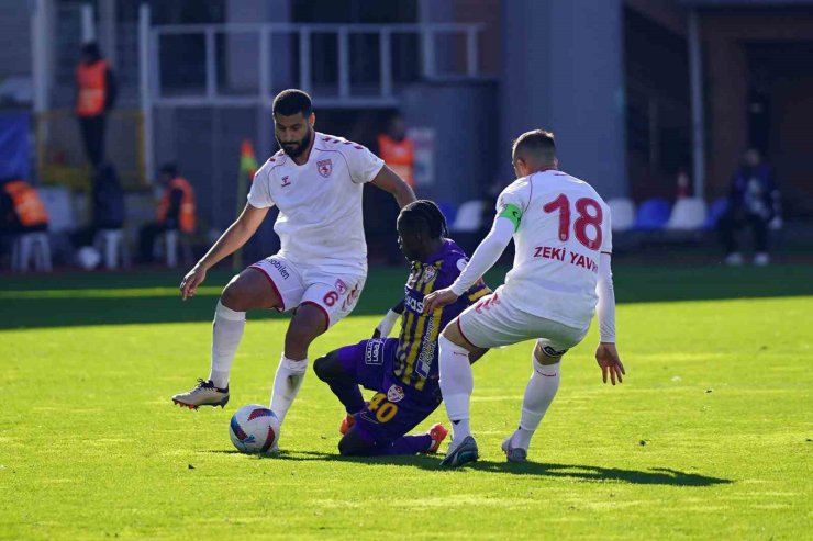 TRENDYOL SÜPER LİG: EYÜPSPOR: 0 - SAMSUNSPOR: 0 (İLK YARI)
