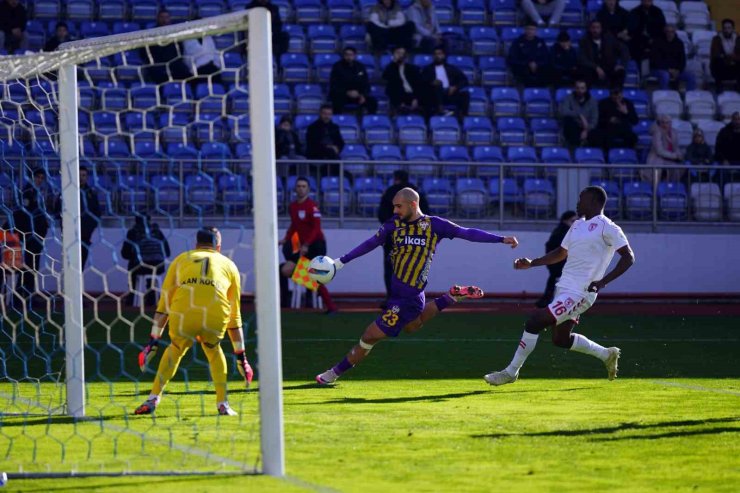 TRENDYOL SÜPER LİG: EYÜPSPOR: 0 - SAMSUNSPOR: 0 (İLK YARI)