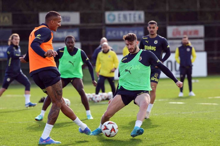 FENERBAHÇE, ATHLETİC BİLBAO MAÇI HAZIRLIKLARINI SÜRDÜRDÜ