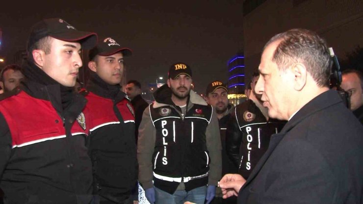 İSTANBUL EMNİYET MÜDÜRÜ YILDIZ, TAKSİM’DE DENETİME KATILDI