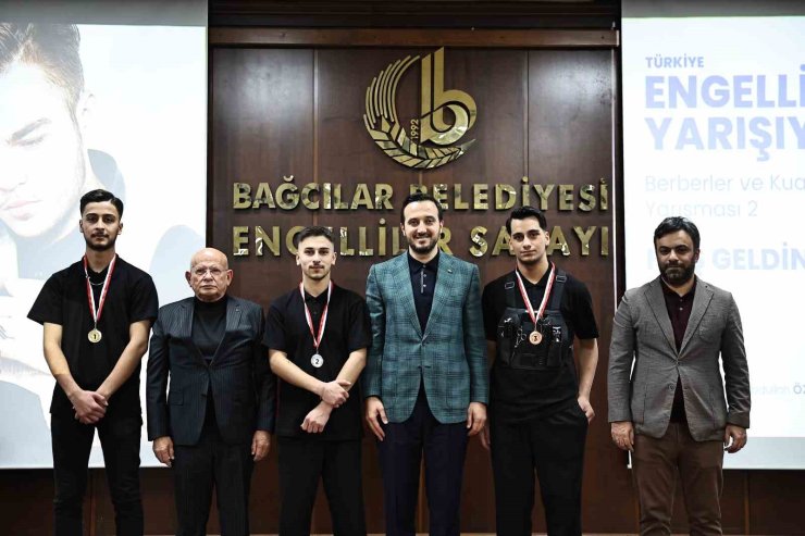 BAĞCILAR’DA DÜNYANIN EN İYİ KUAFÖRLERİ ENGELLİLER İÇİN YARIŞTI