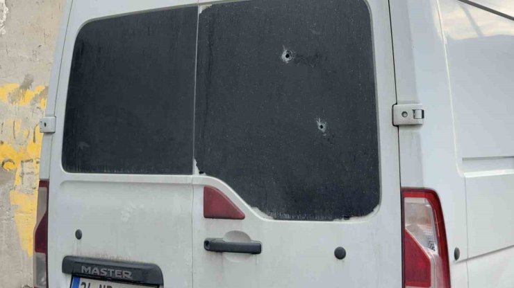 ARNAVUTKÖY’DE ÇATIŞMA ANLARI KAMERADA