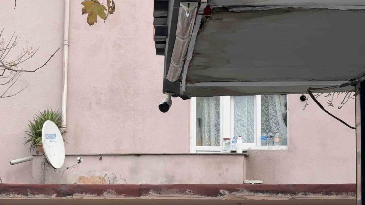 ARNAVUTKÖY’DE ÇATIŞMA ANLARI KAMERADA