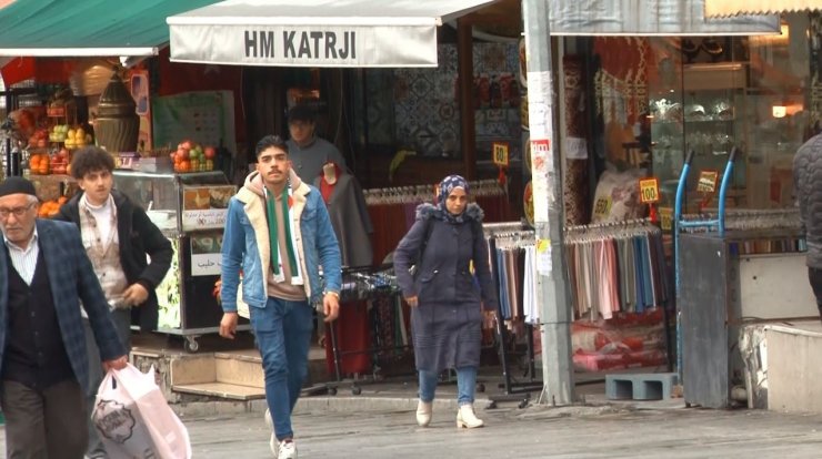 ESENYURT’TA YAŞAYAN SURİYELİLER DÖNÜŞ İÇİN HAZIRLANIYOR