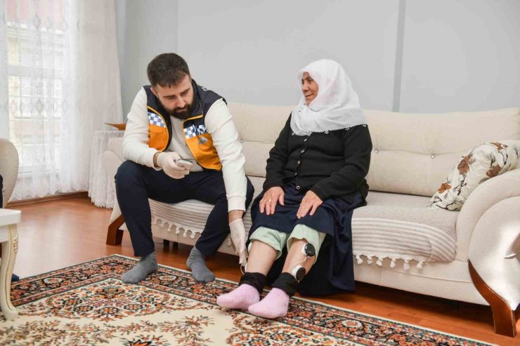 ESENYURT BELEDİYESİNDEN EVDE FİZİK TEDAVİ HİZMETİ