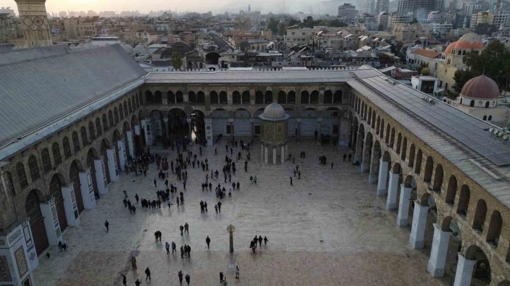 MEDENİYETLERE EV SAHİPLİĞİ YAPAN ŞAM’IN KALBİ EMEVİ CAMİİ