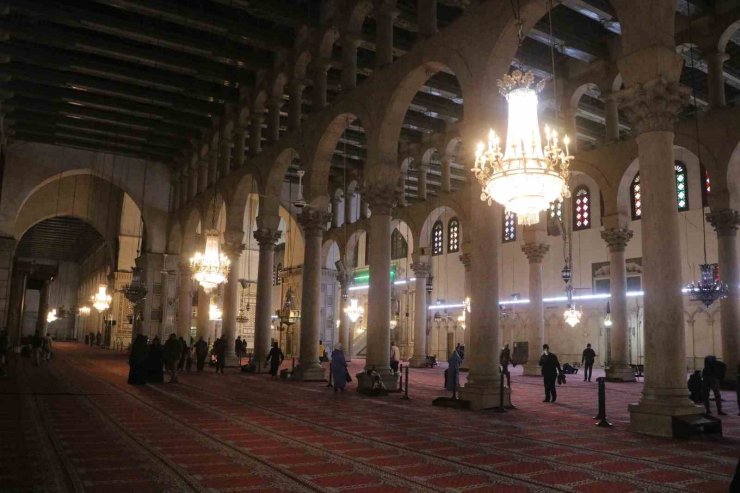 MEDENİYETLERE EV SAHİPLİĞİ YAPAN ŞAM’IN KALBİ EMEVİ CAMİİ