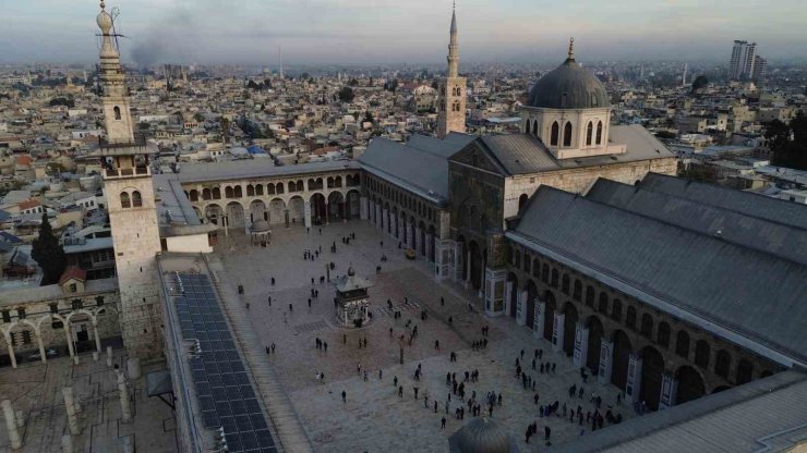 MEDENİYETLERE EV SAHİPLİĞİ YAPAN ŞAM’IN KALBİ EMEVİ CAMİİ