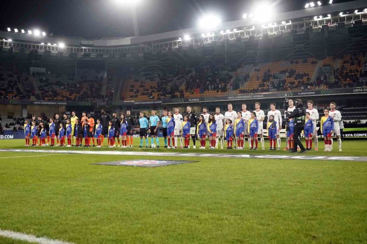 UEFA KONFERANS LİGİ: BAŞAKŞEHİR: 1 - HEİDENHEİM: 0 (MAÇ DEVAM EDİYOR)
