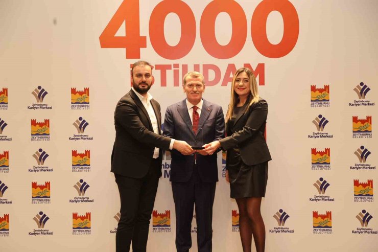 ZEYTİNBURNU KARİYER MERKEZİ’NDEN 4.000’İNCİ İSTİHDAM