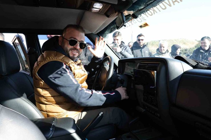ARNAVUTKÖY’DE DÜZENLENEN OFF-ROAD ŞENLİĞİ RENKLİ GÖRÜNTÜLERE SAHNE OLDU