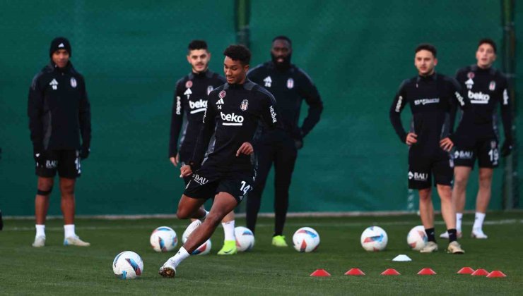 BEŞİKTAŞ, ADANA DEMİRSPOR MAÇI HAZIRLIKLARINA BAŞLADI