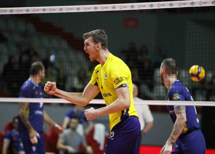 EFELER LİGİ: FENERBAHÇE MEDİCANA: 3 - ARKAS SPOR: 2