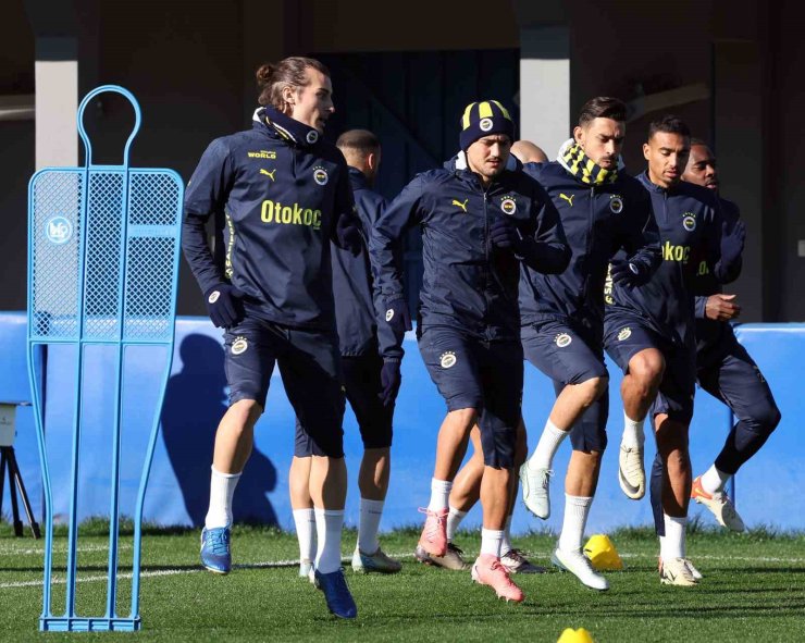 FENERBAHÇE, BAŞAKŞEHİR MAÇI HAZIRLIKLARINI TAMAMLADI