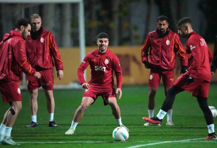 GALATASARAY, TRABZONSPOR MAÇI HAZIRLIKLARINA BAŞLADI