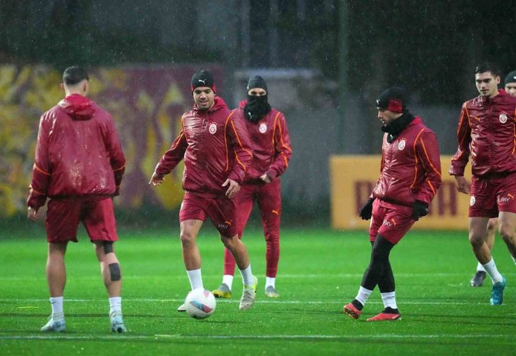 GALATASARAY, TRABZONSPOR MAÇI HAZIRLIKLARINI TAMAMLADI
