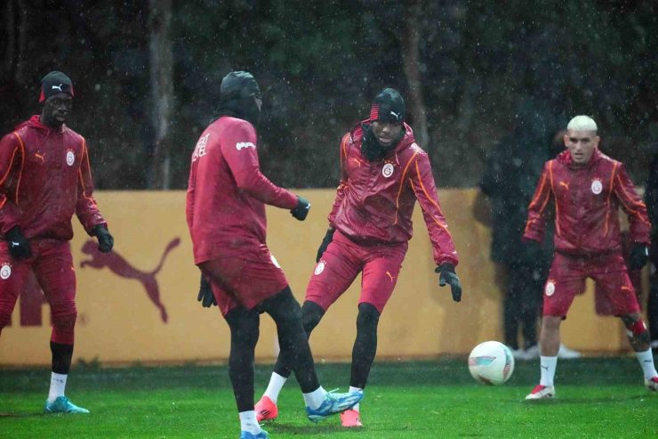 GALATASARAY, TRABZONSPOR MAÇI HAZIRLIKLARINI TAMAMLADI