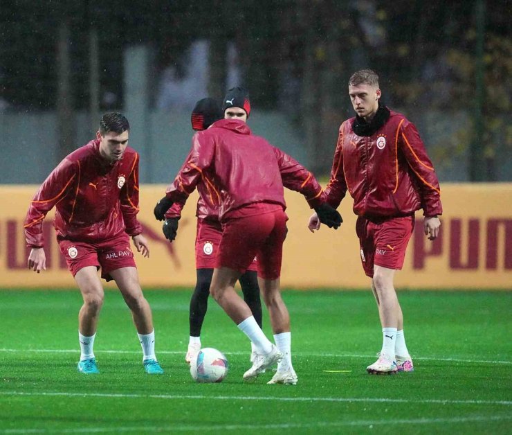 GALATASARAY, TRABZONSPOR MAÇI HAZIRLIKLARINI TAMAMLADI