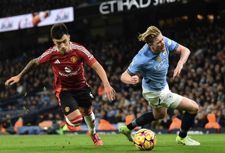MANCHESTER DERBİSİ UNİTED’IN