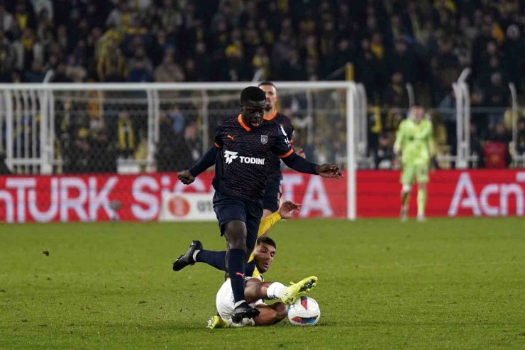 TRENDYOL SÜPER LİG: FENERBAHÇE: 3 - BAŞAKŞEHİR: 1 (MAÇ SONUCU)