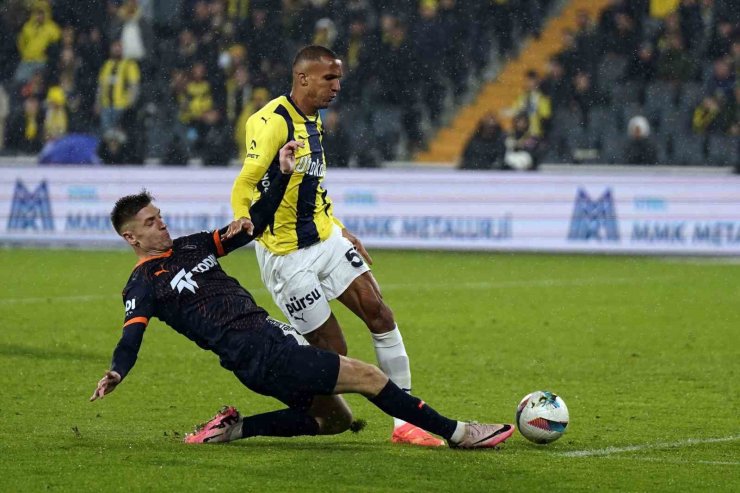 TRENDYOL SÜPER LİG: FENERBAHÇE: 3 - BAŞAKŞEHİR: 1 (MAÇ SONUCU)