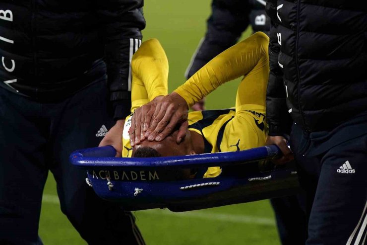 FENERBAHÇE’DEN BECAO, LİVAKOVİC VE OĞUZ AYDIN’IN SAĞLIK DURUMLARINA İLİŞKİN AÇIKLAMA