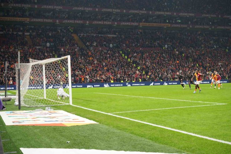 TRENDYOL SÜPER LİG: GALATASARAY: 4 - TRABZONSPOR: 3 (MAÇ SONUCU)