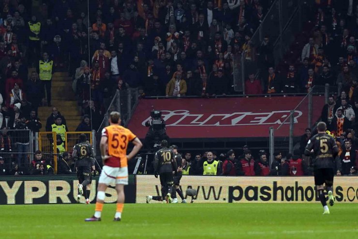 TRENDYOL SÜPER LİG: GALATASARAY: 2 - TRABZONSPOR: 1 (İLK YARI)